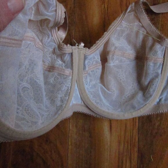 Wacoal Beige Retro Chic Sheer Lace Unlined Underwire Bra size 40C - Picture 6 of 7